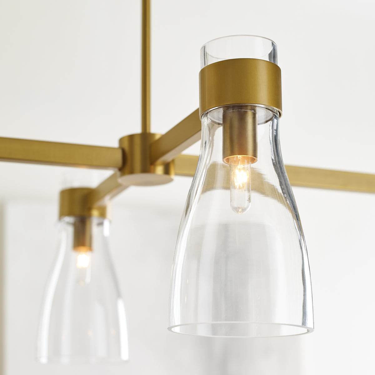 AERIN Moritz Chandelier Collection