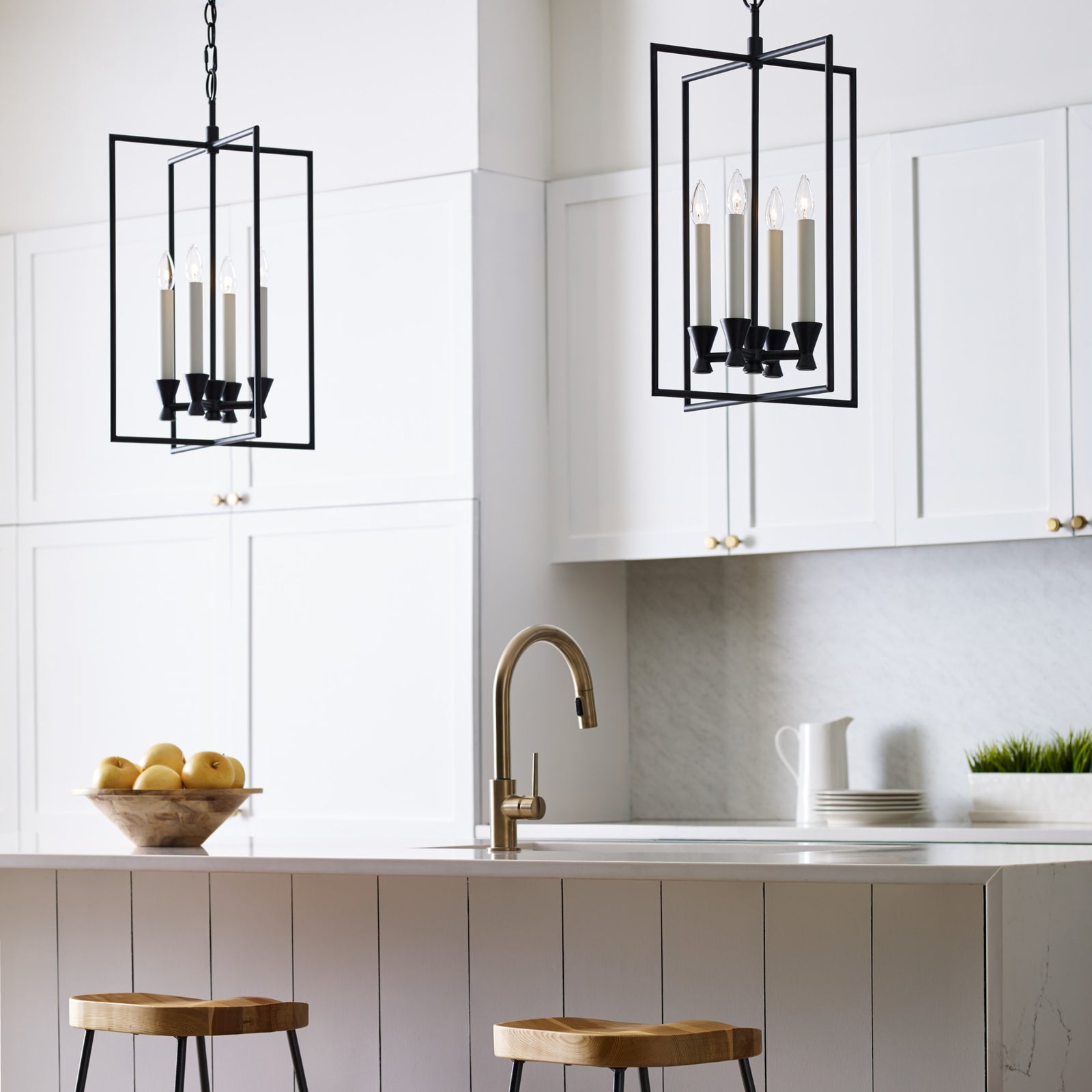 Chapman & Meyers Keystone Lantern