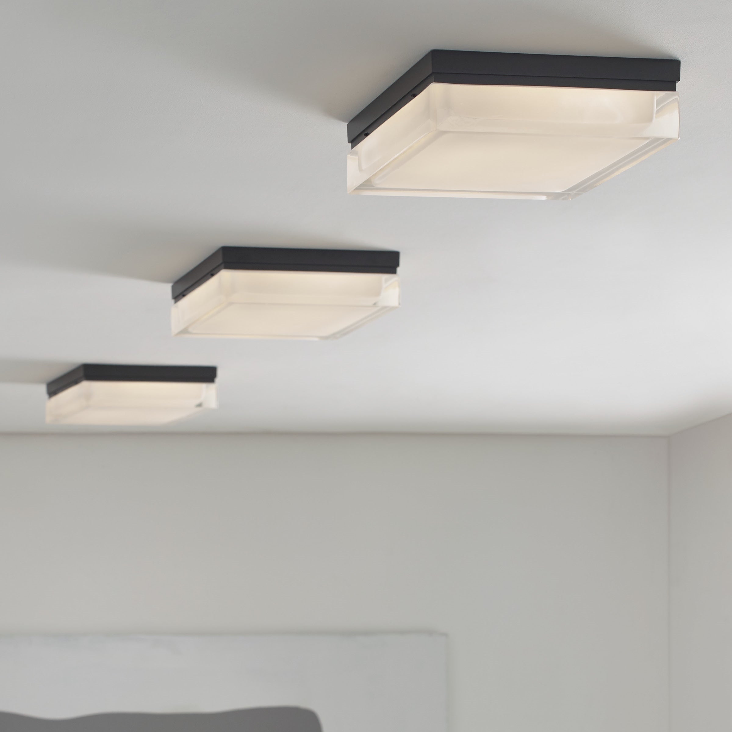 Large flush deals mount