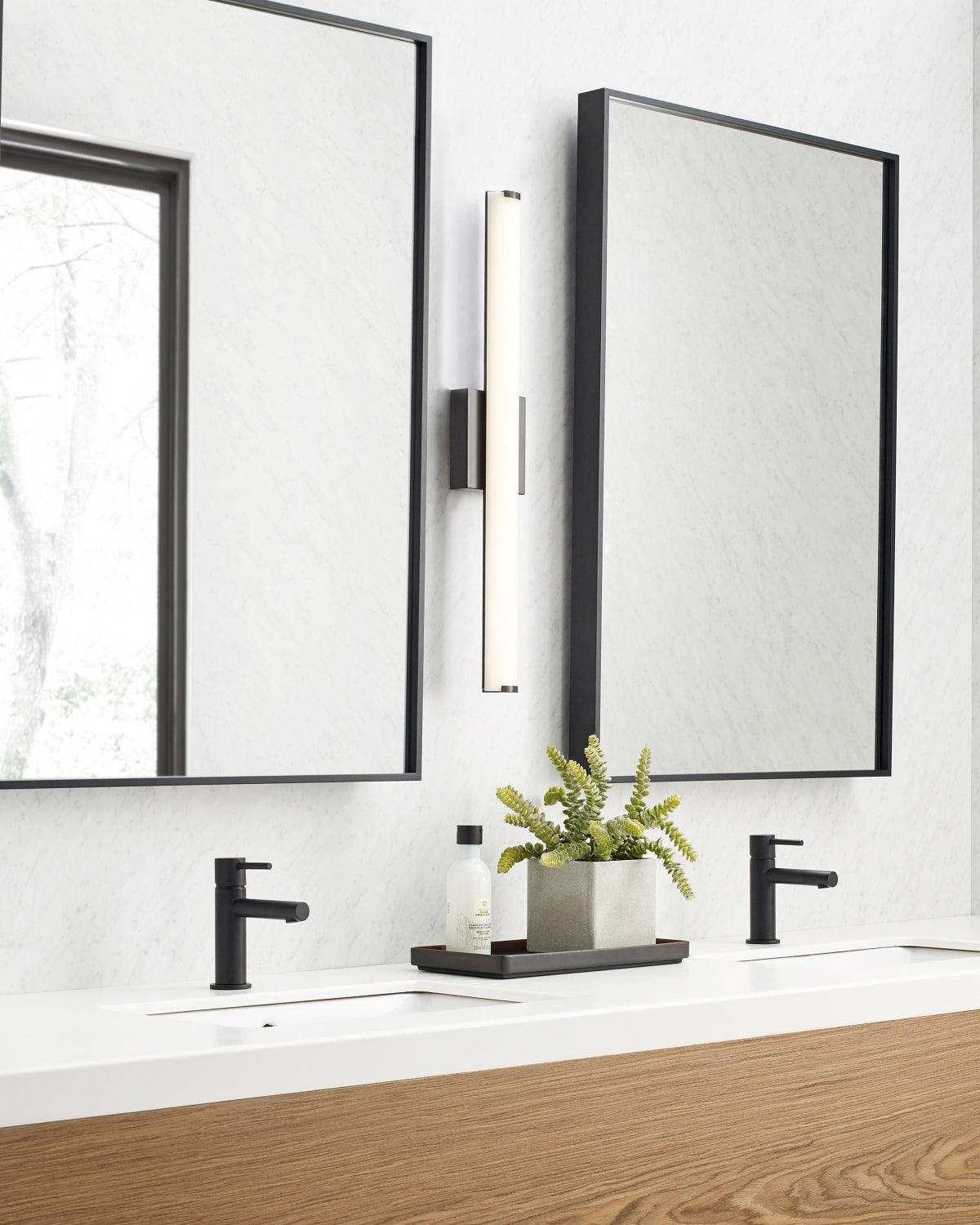 Finn 24 Wall Sconce