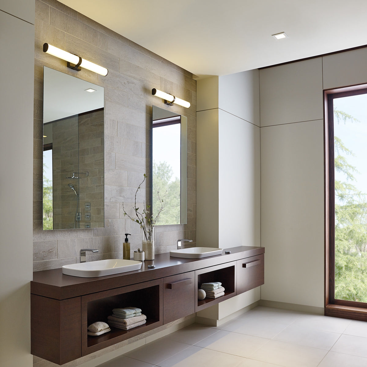 Tech Lighting Lynk 24 Wall Sconce