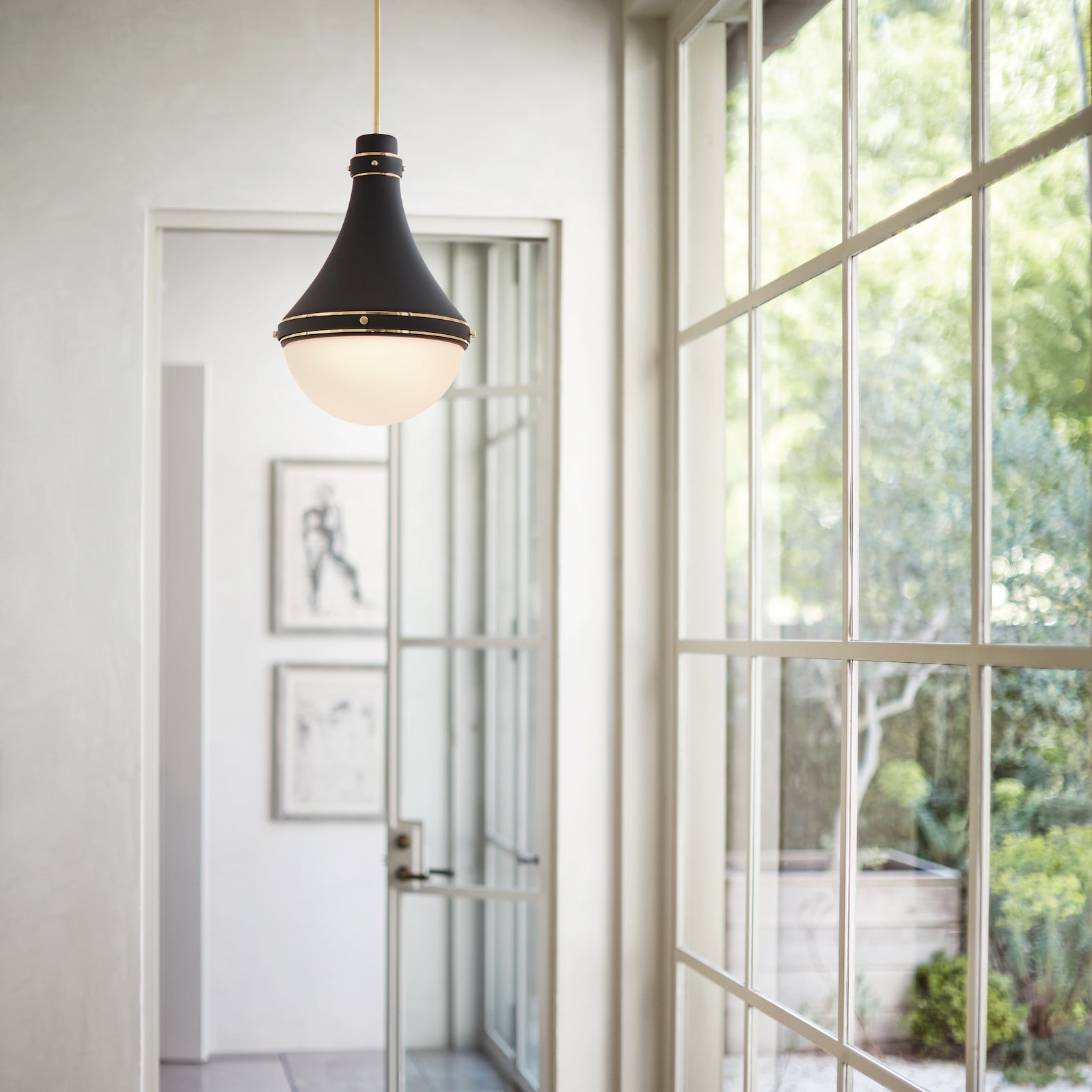 Hinkley Oliver Medium Pendant